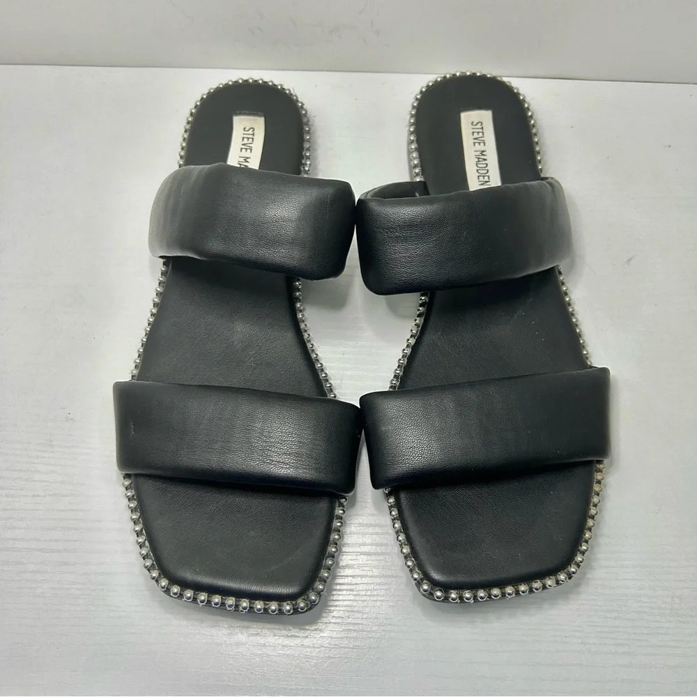 Steve Madden Frita Black Puff Strap Metal Stud Flat Slide Sandals Size 10